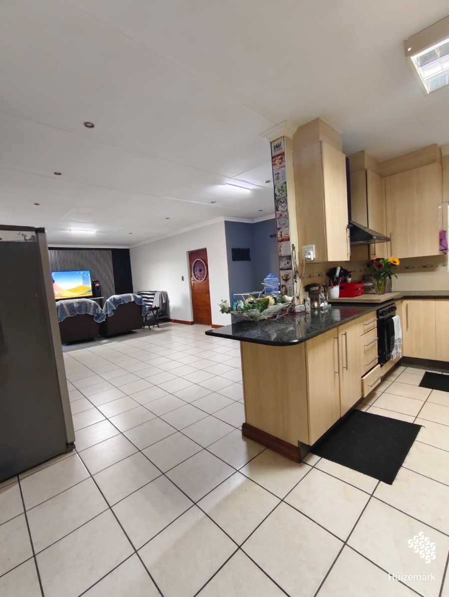 3 Bedroom Property for Sale in Vaalpark Free State